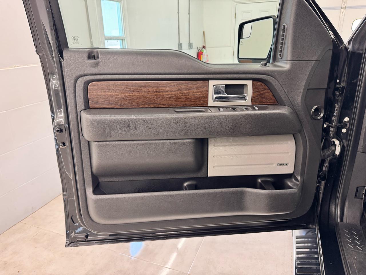 Ford F-150 4WD SuperCrew 145" King Ranch 2014