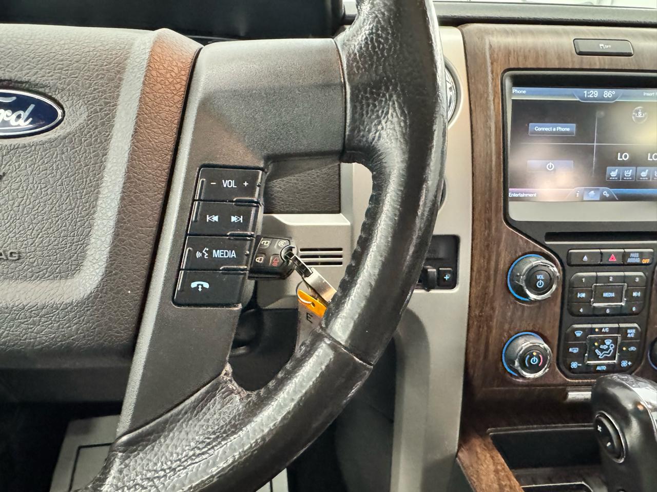 Ford F-150 4WD SuperCrew 145" King Ranch 2014