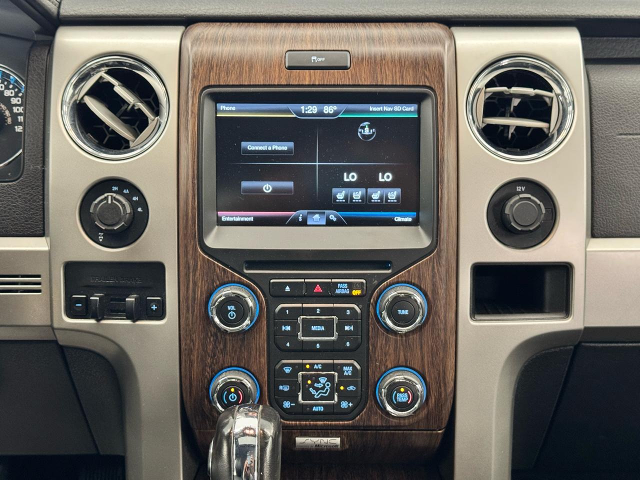 Ford F-150 4WD SuperCrew 145" King Ranch 2014