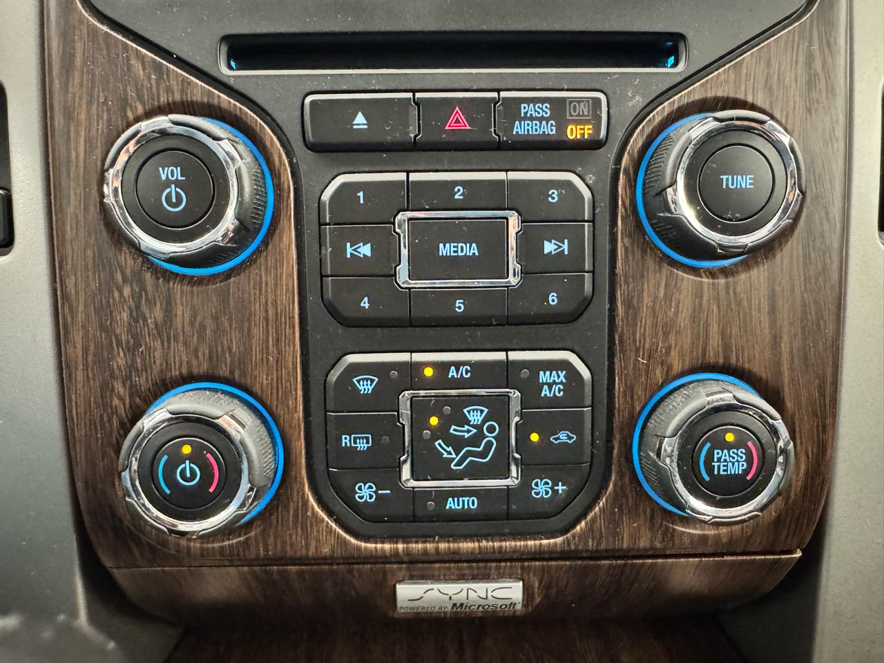 Ford F-150 4WD SuperCrew 145" King Ranch 2014