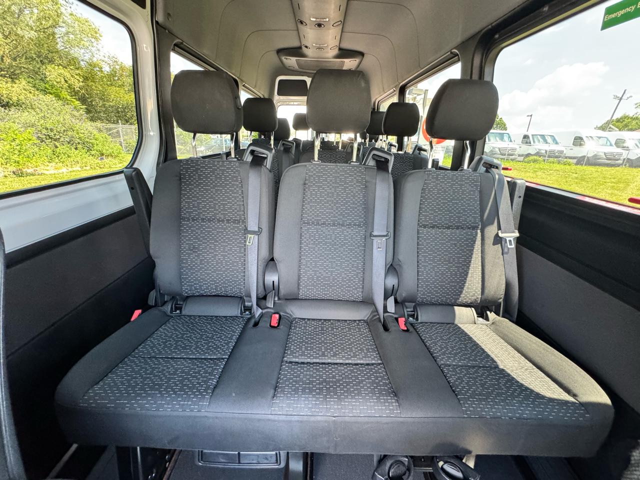 Mercedes-Benz Sprinter Passenger Van 2500 High Roof I4 Diesel 170" RWD 2025