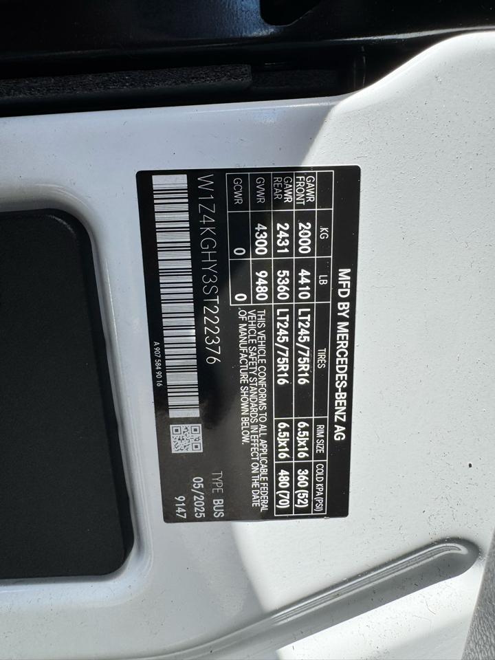 Mercedes-Benz Sprinter Passenger Van 2500 High Roof I4 Diesel 170" RWD 2025