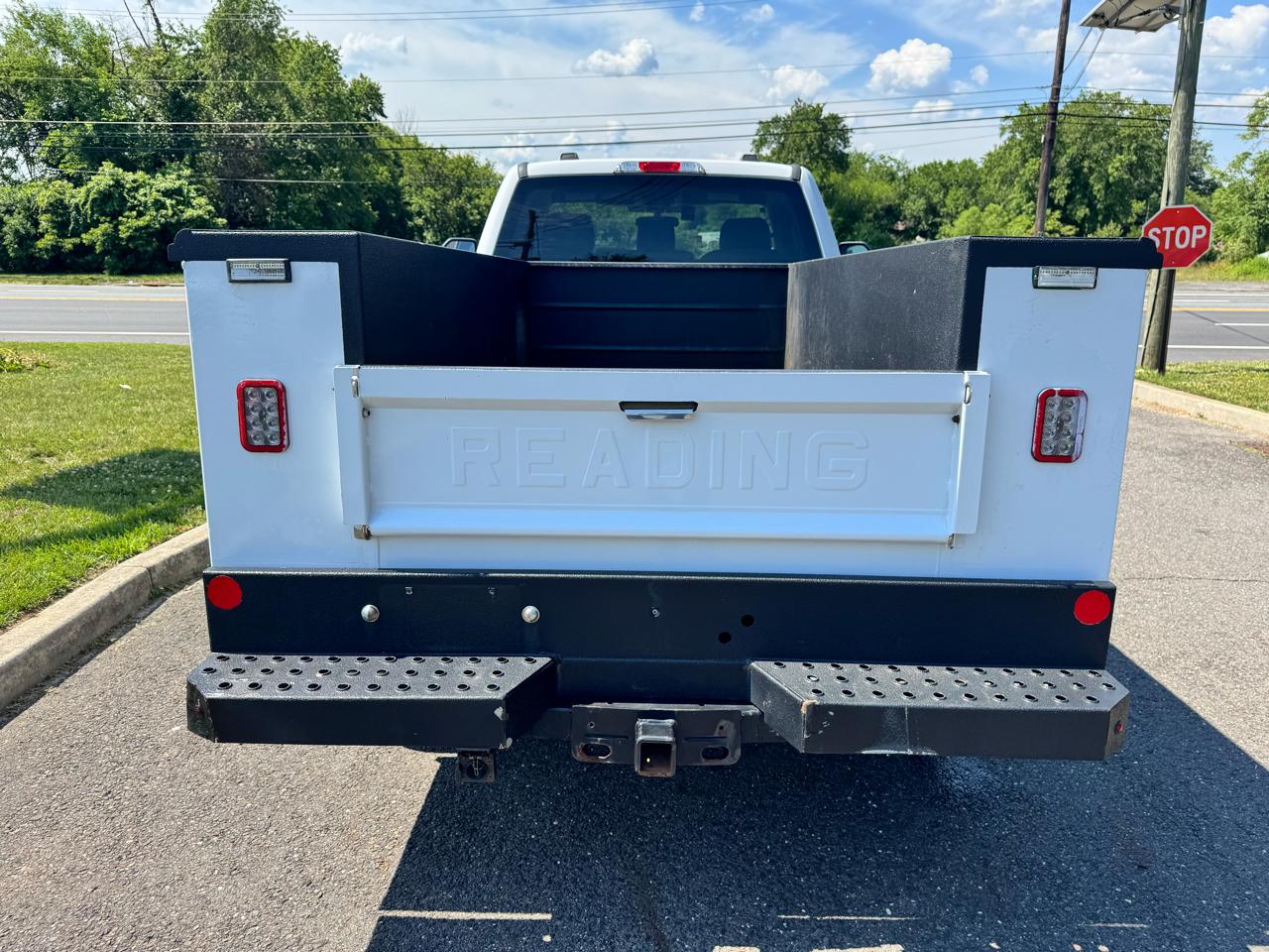 Ford Super Duty F-350 SRW XLT 4WD Reg Cab 8' Box 2022