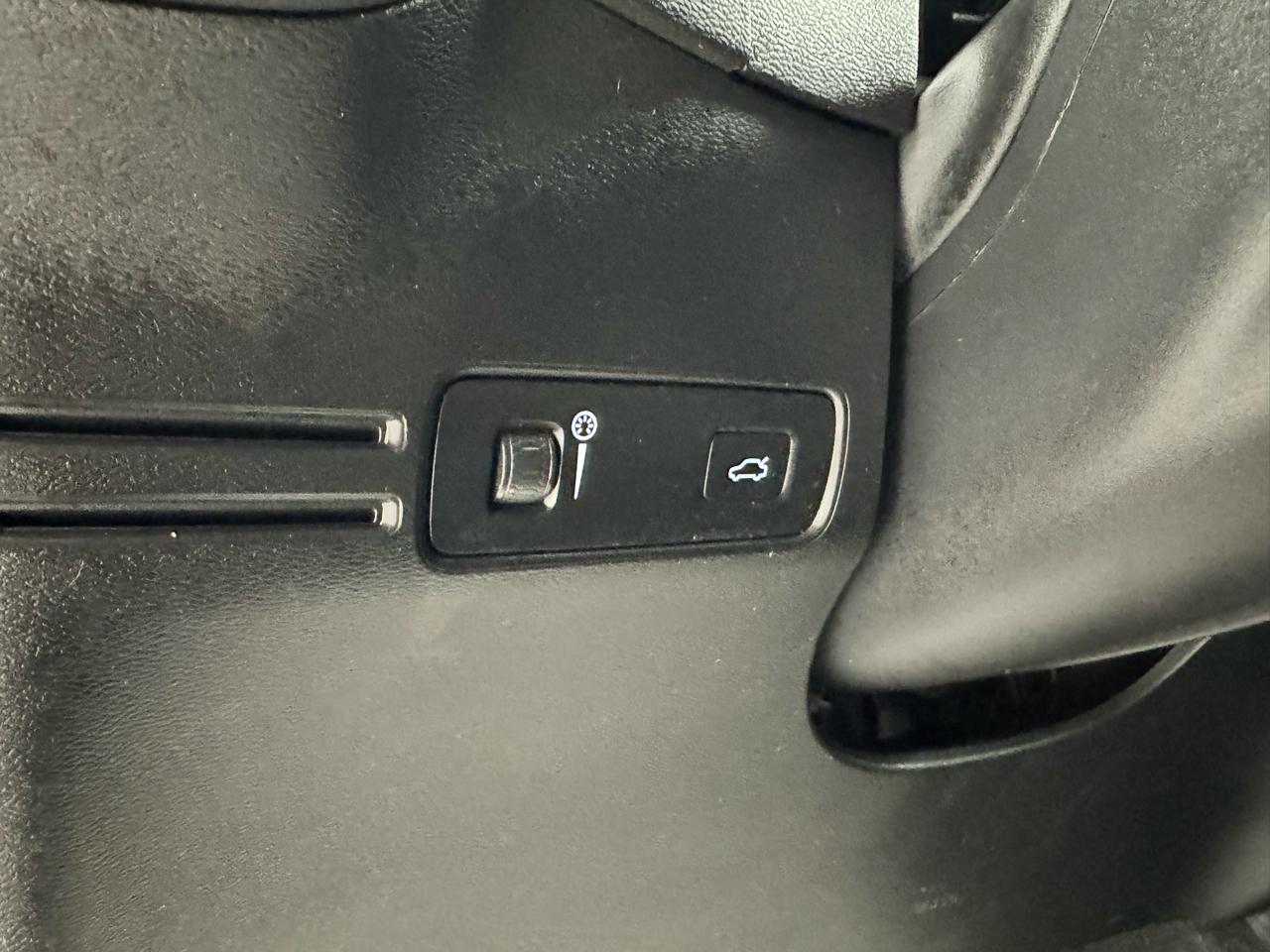 Volvo C40 Recharge Pure Electric P8 eAWD Ultimate 2022