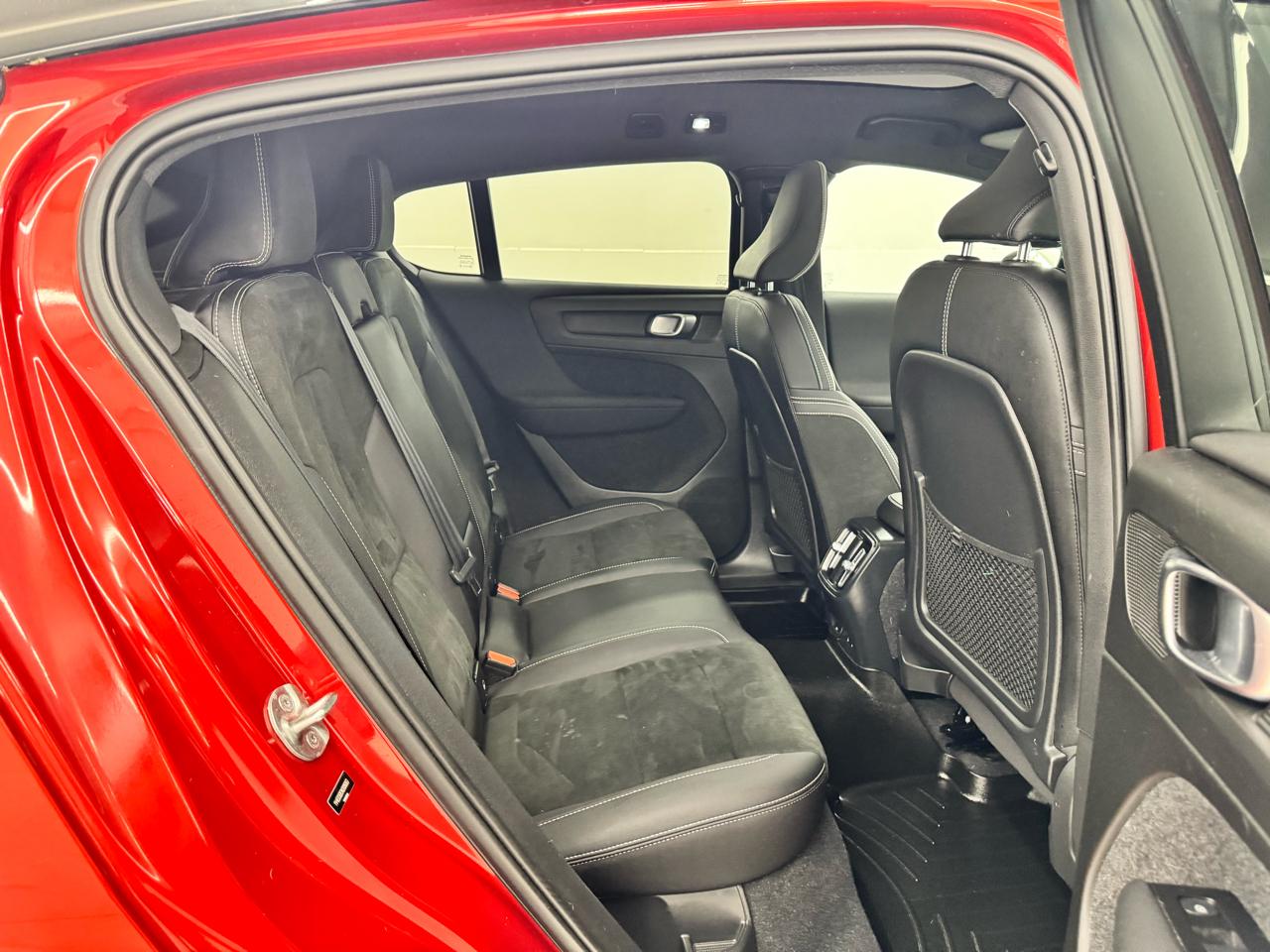 Volvo C40 Recharge Pure Electric P8 eAWD Ultimate 2022