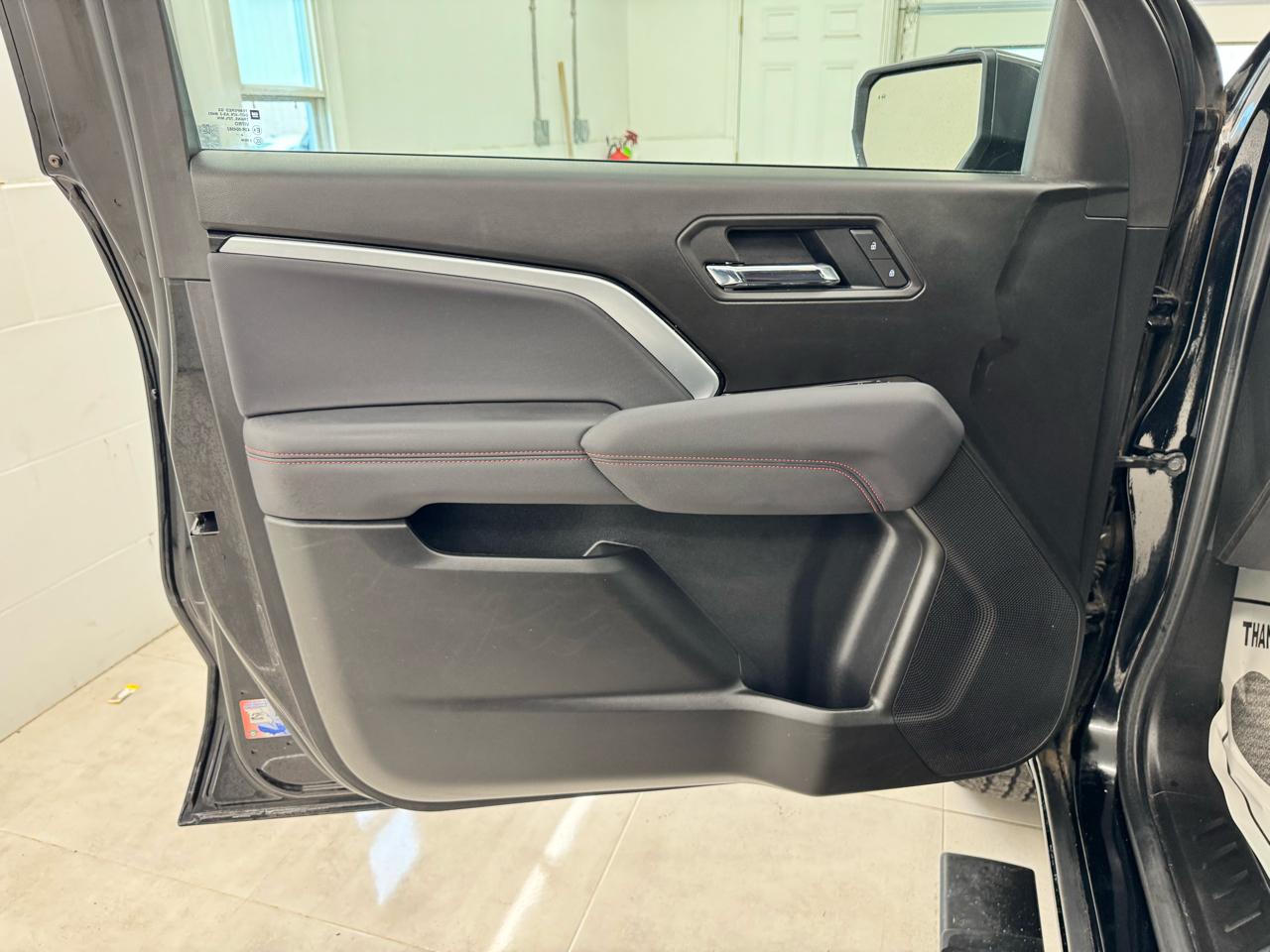 Chevrolet Colorado 4WD Crew Cab Z71 2025
