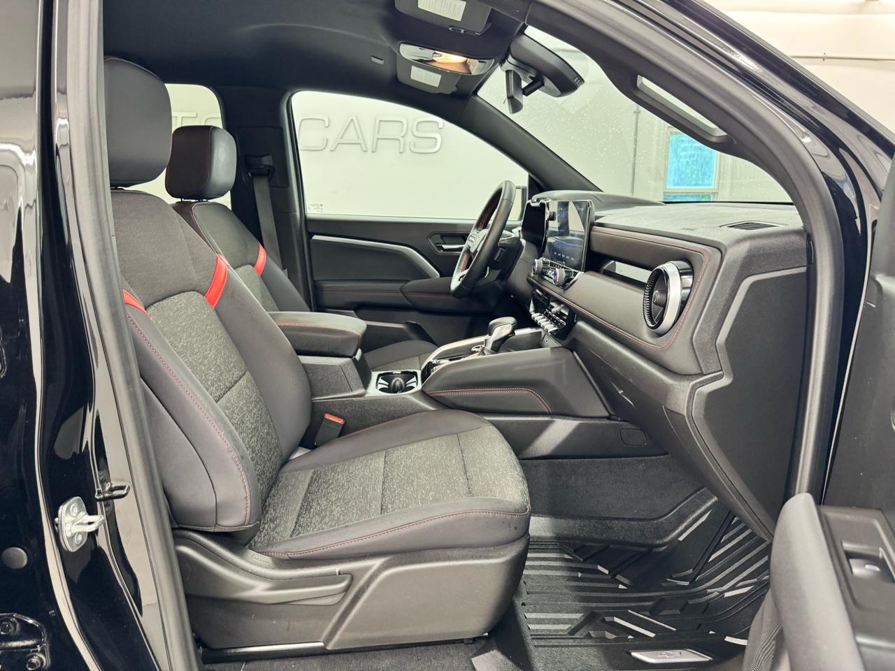 Chevrolet Colorado 4WD Crew Cab Z71 2025
