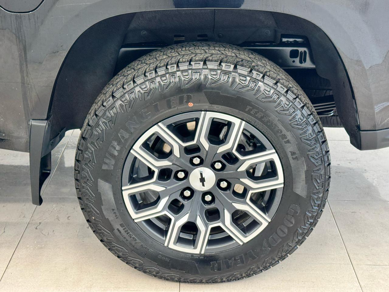Chevrolet Colorado 4WD Crew Cab Z71 2025