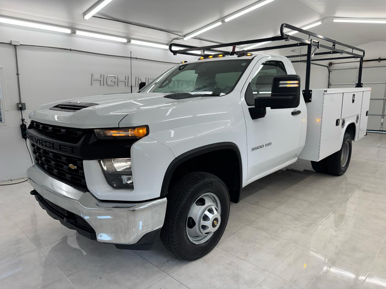 Chevrolet Silverado 3500HD CC 2WD Reg Cab 146" WB, 60" CA Work Truck 2022