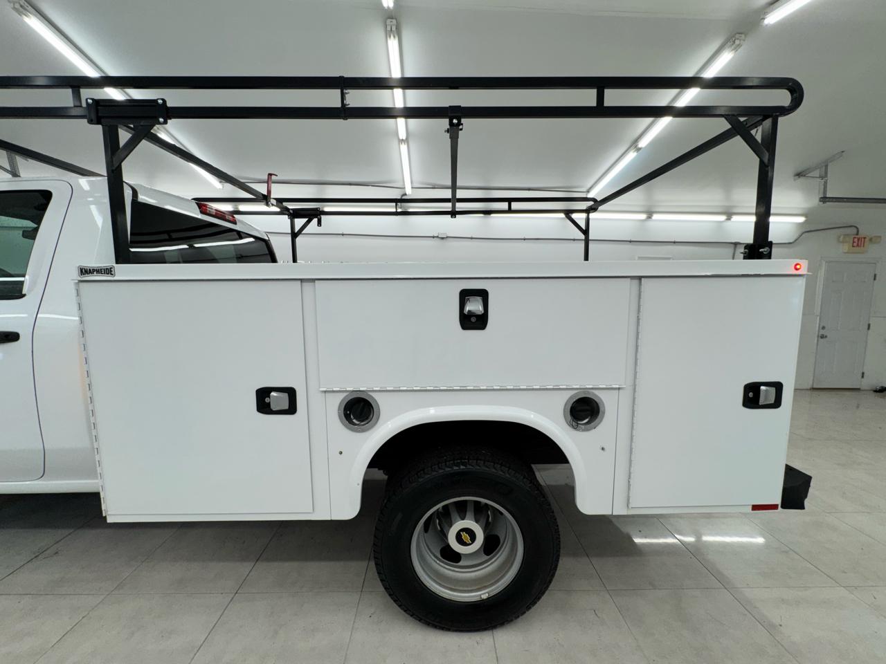 Chevrolet Silverado 3500HD CC 2WD Reg Cab 146" WB, 60" CA Work Truck 2022