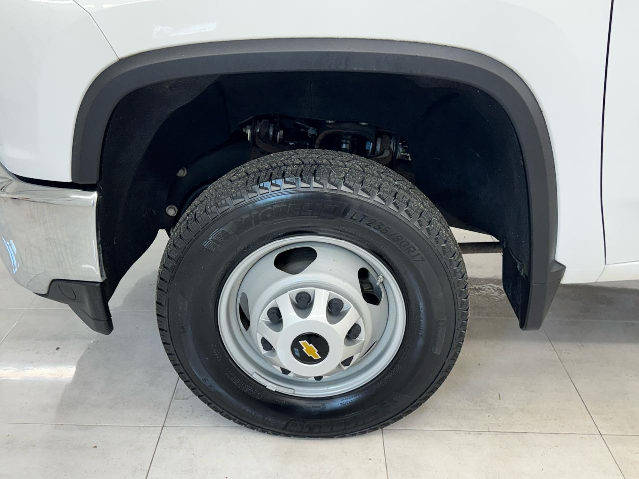Chevrolet Silverado 3500HD CC 2WD Reg Cab 146" WB, 60" CA Work Truck 2022
