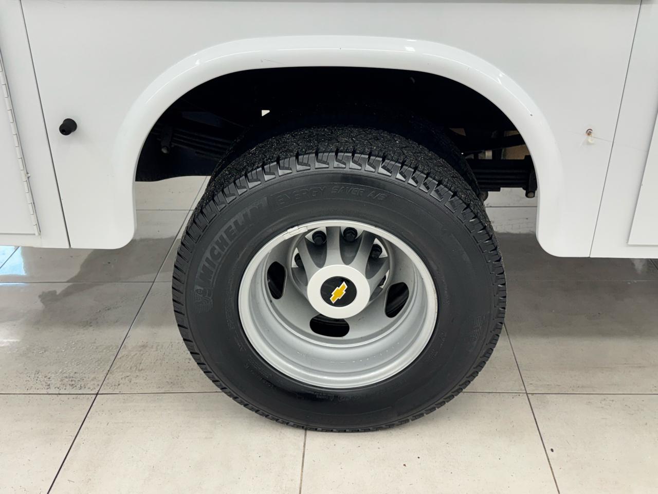 Chevrolet Silverado 3500HD CC 2WD Reg Cab 146" WB, 60" CA Work Truck 2022