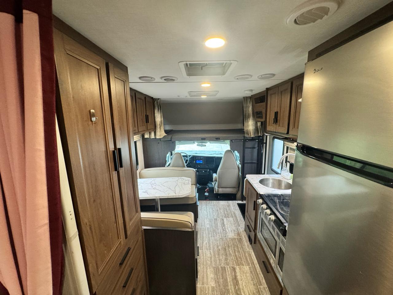 Forest River Sunseeker  2020