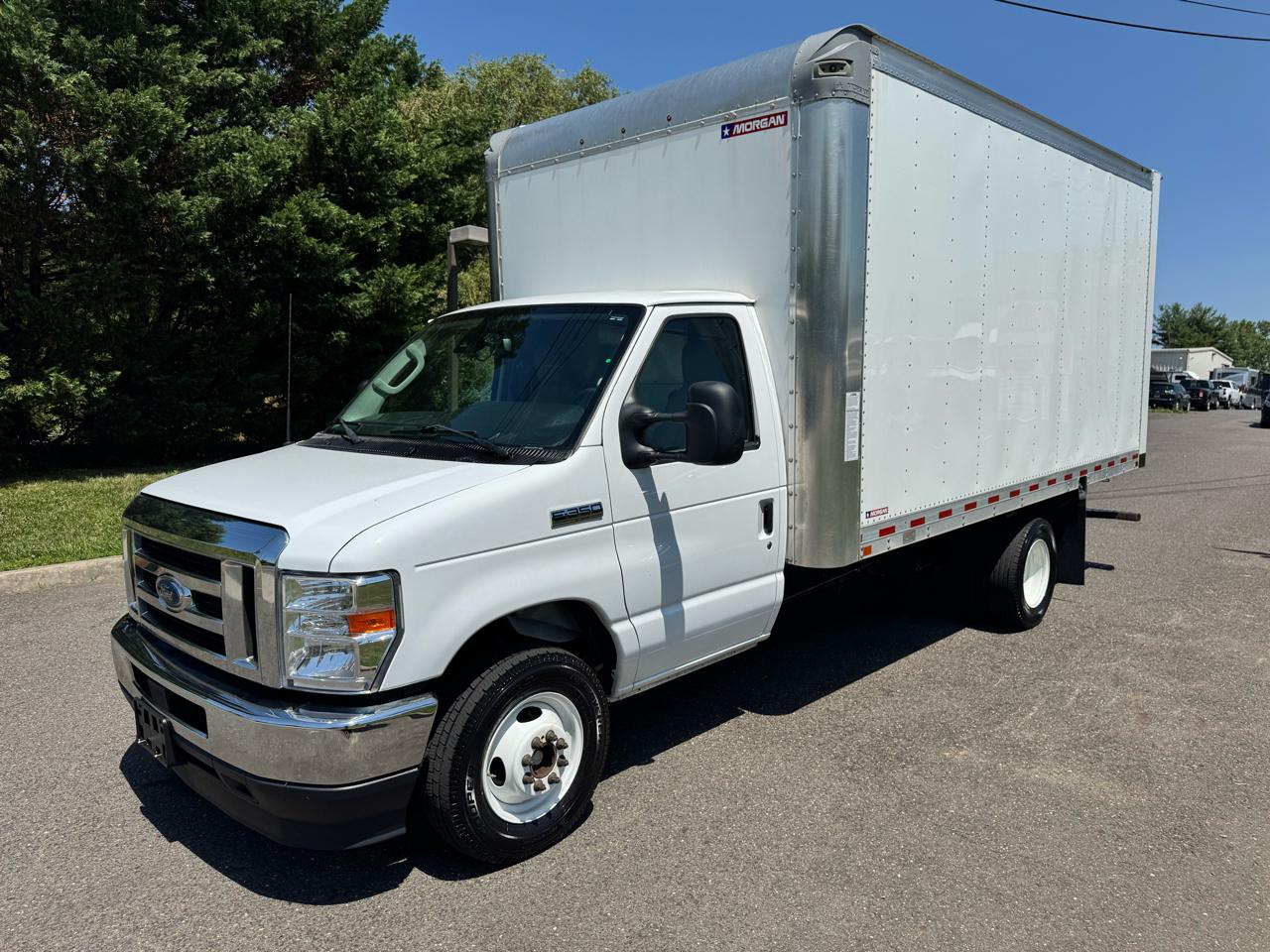 Ford E-Series Cutaway E-350 SRW 138" WB 2024