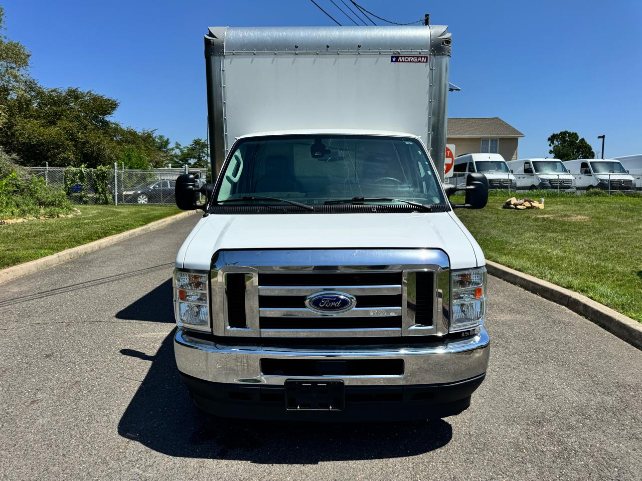 Ford E-Series Cutaway E-350 SRW 138" WB 2024