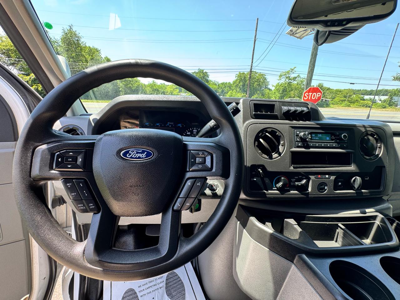 Ford E-Series Cutaway E-350 SRW 138" WB 2024