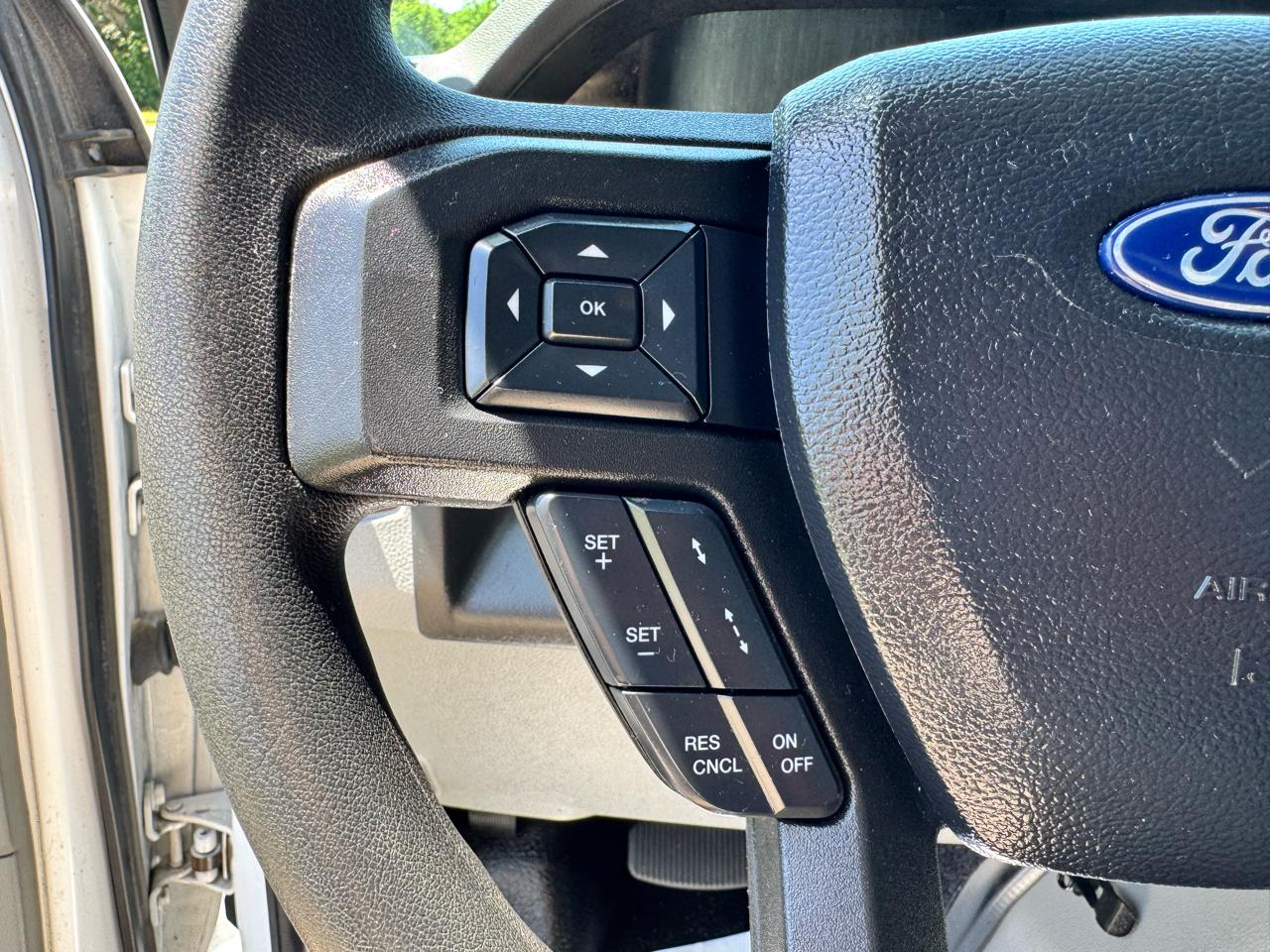 Ford E-Series Cutaway E-350 SRW 138" WB 2024