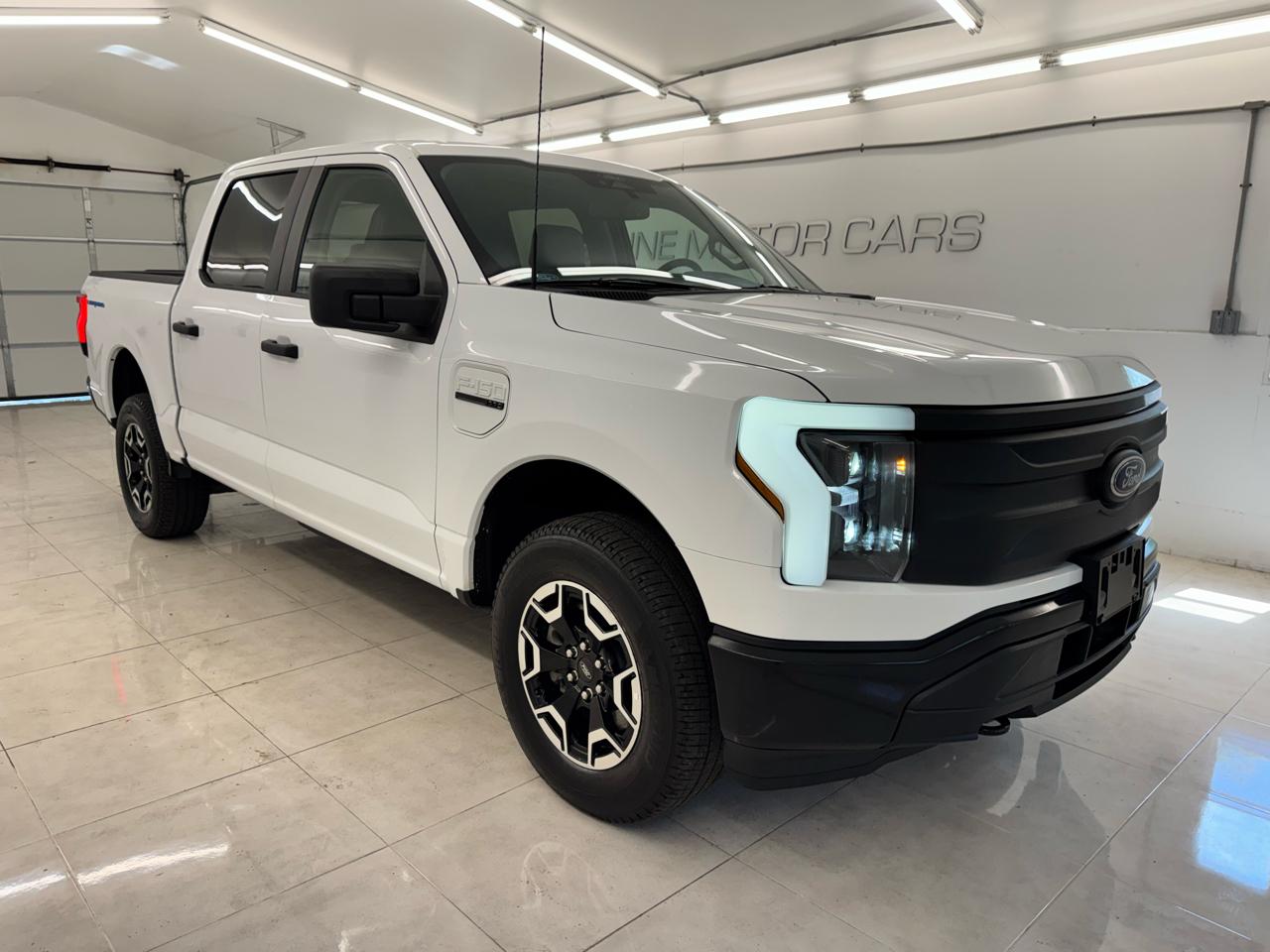 Ford F-150 Lightning LARIAT 4WD SuperCrew 5.5' Box 2022