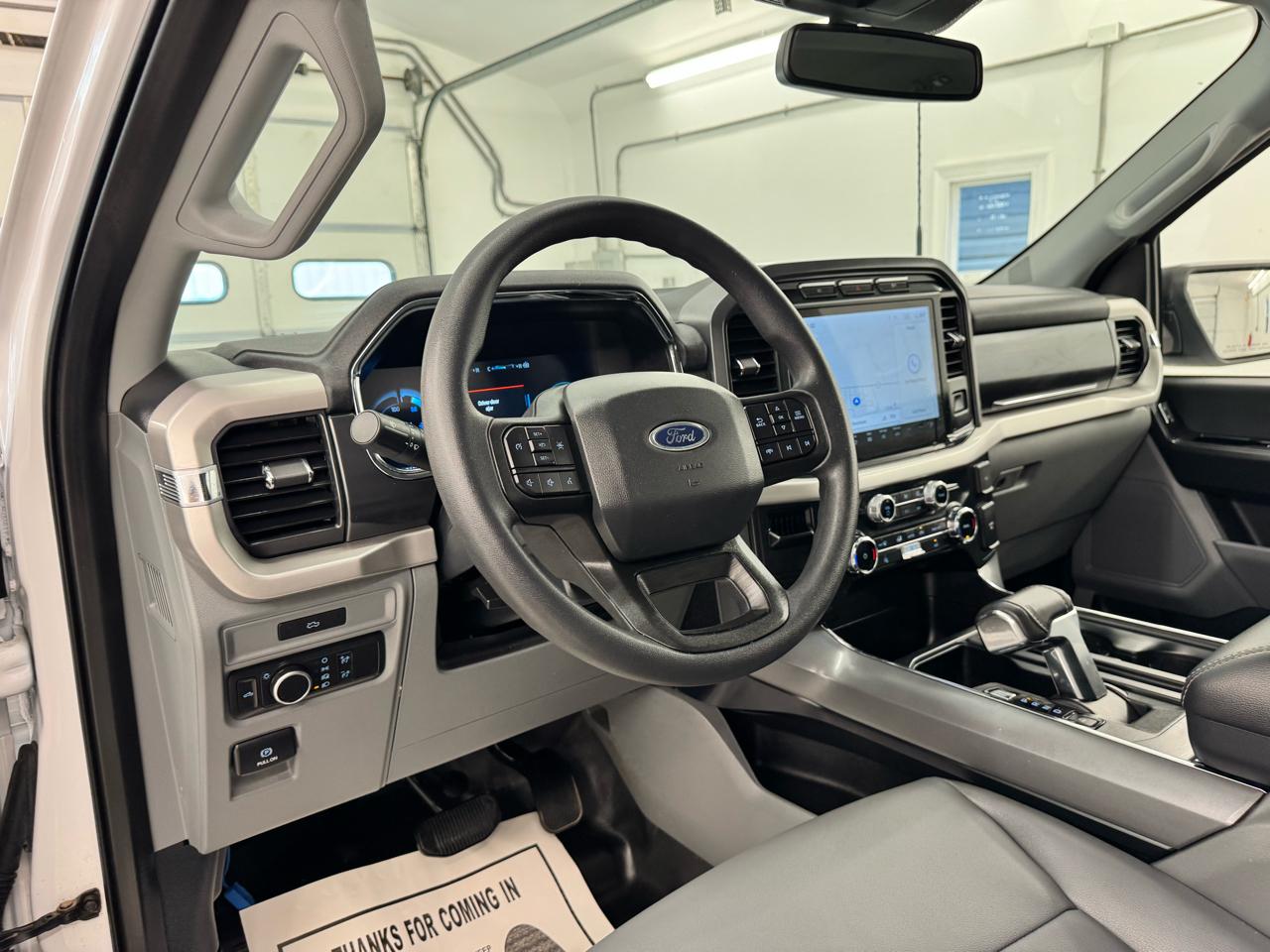 Ford F-150 Lightning LARIAT 4WD SuperCrew 5.5' Box 2022