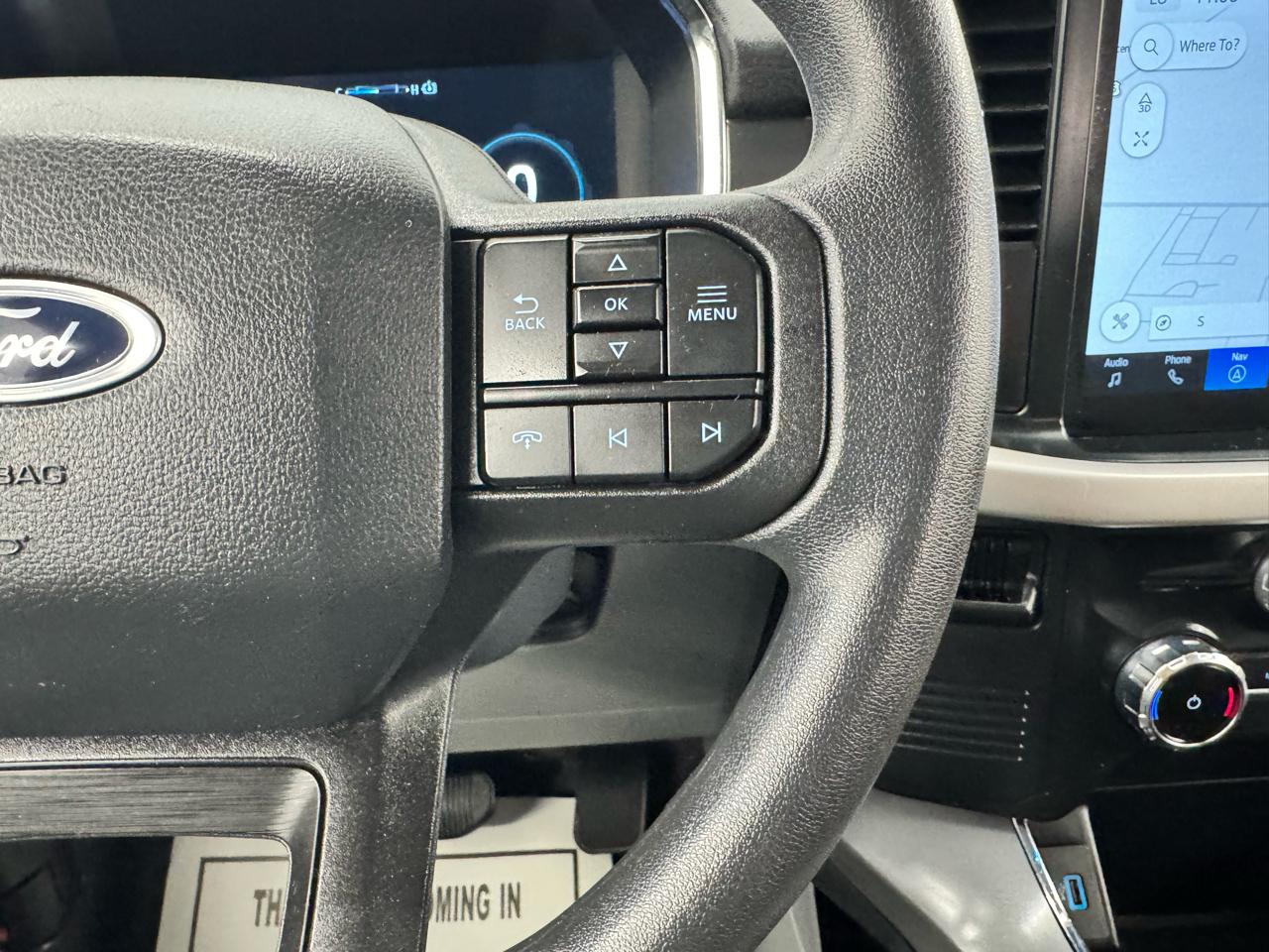 Ford F-150 Lightning LARIAT 4WD SuperCrew 5.5' Box 2022