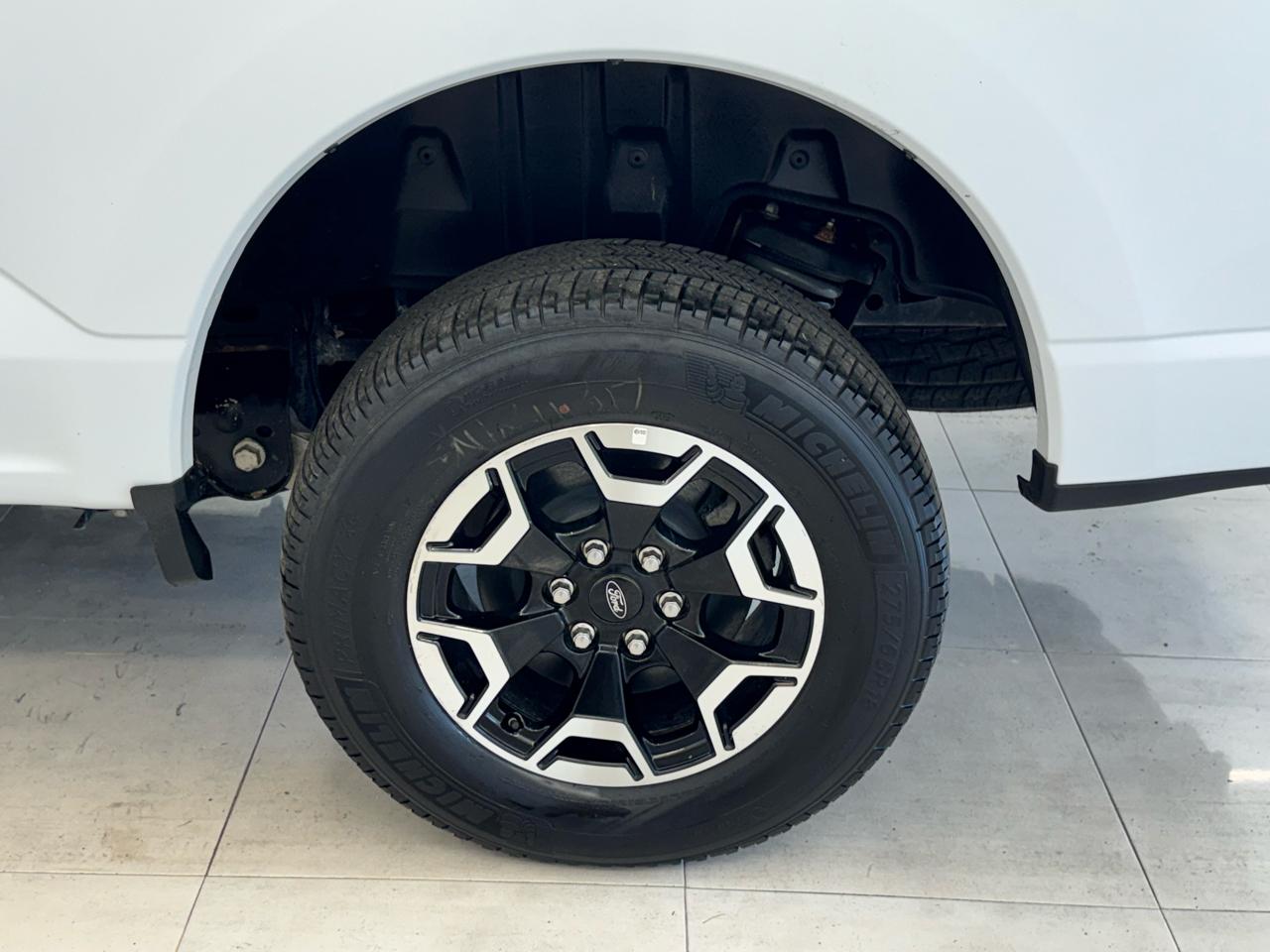 Ford F-150 Lightning LARIAT 4WD SuperCrew 5.5' Box 2022