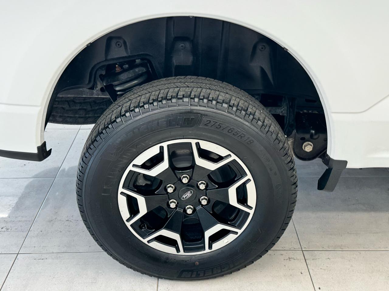 Ford F-150 Lightning LARIAT 4WD SuperCrew 5.5' Box 2022