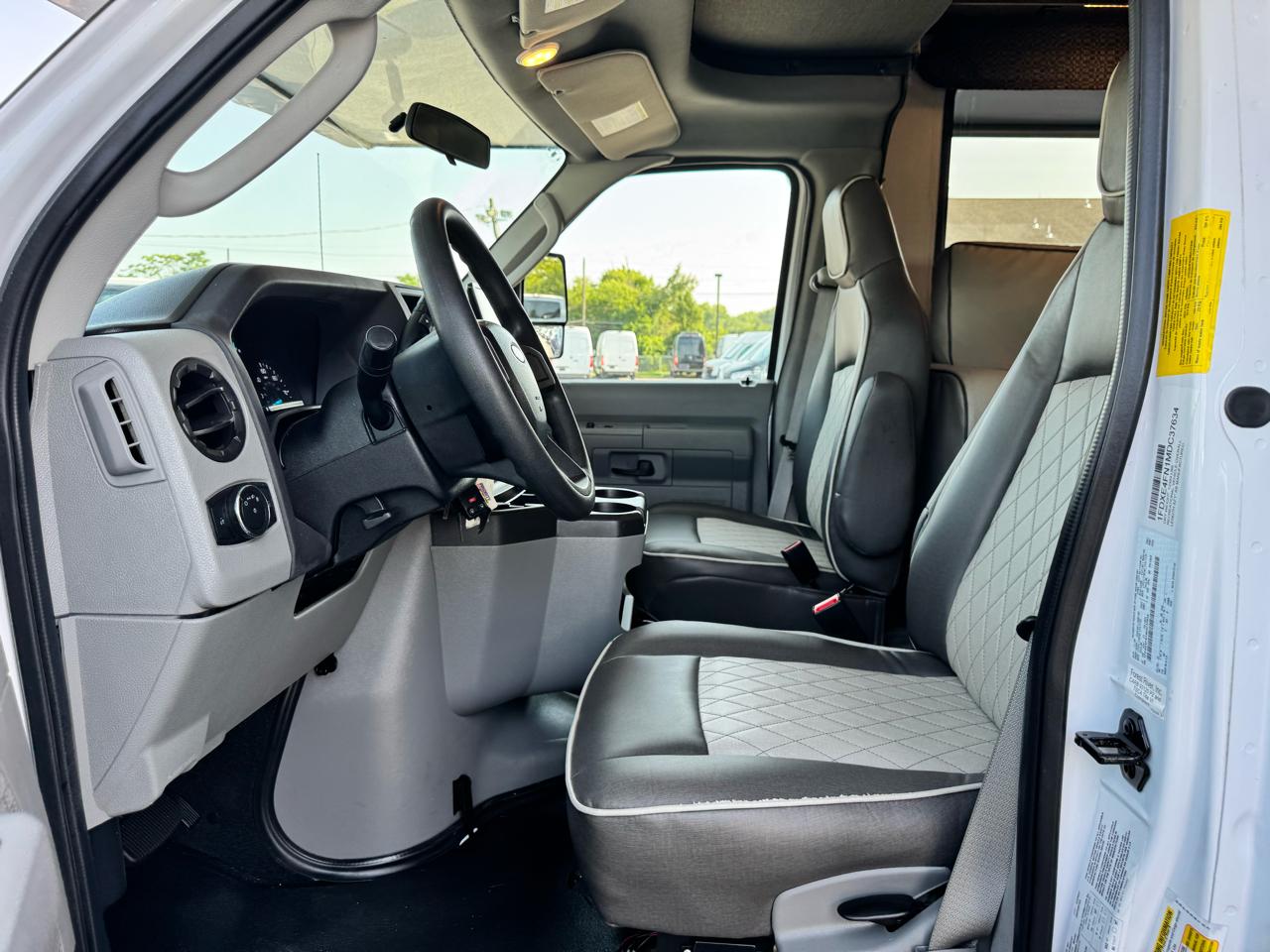 Forest River Sunseeker  2021