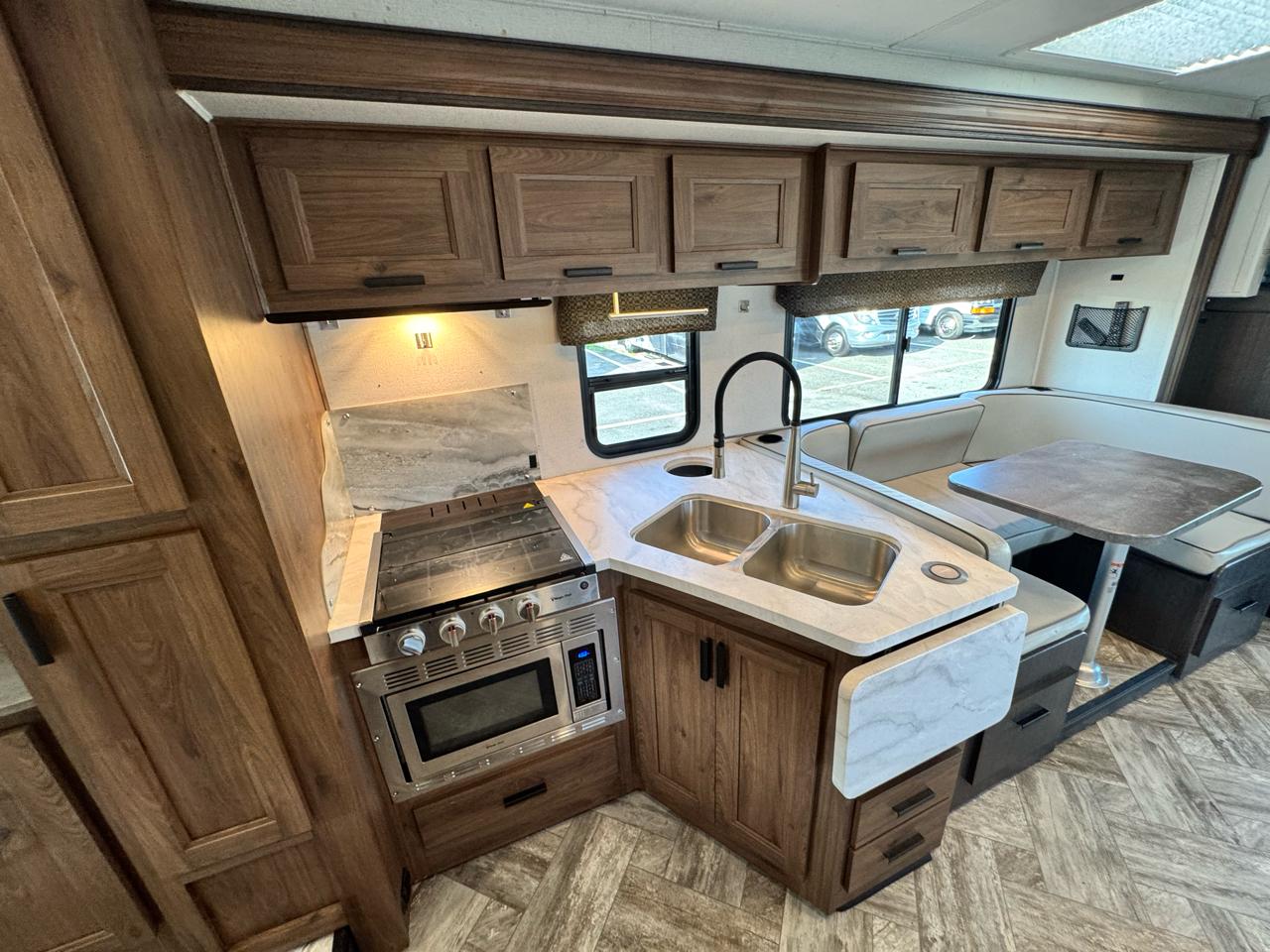 Forest River Sunseeker  2021