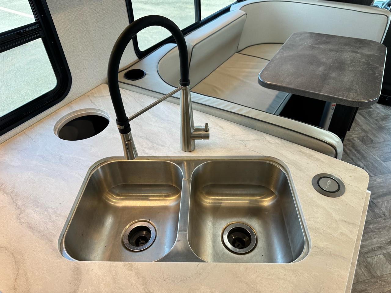 Forest River Sunseeker  2021