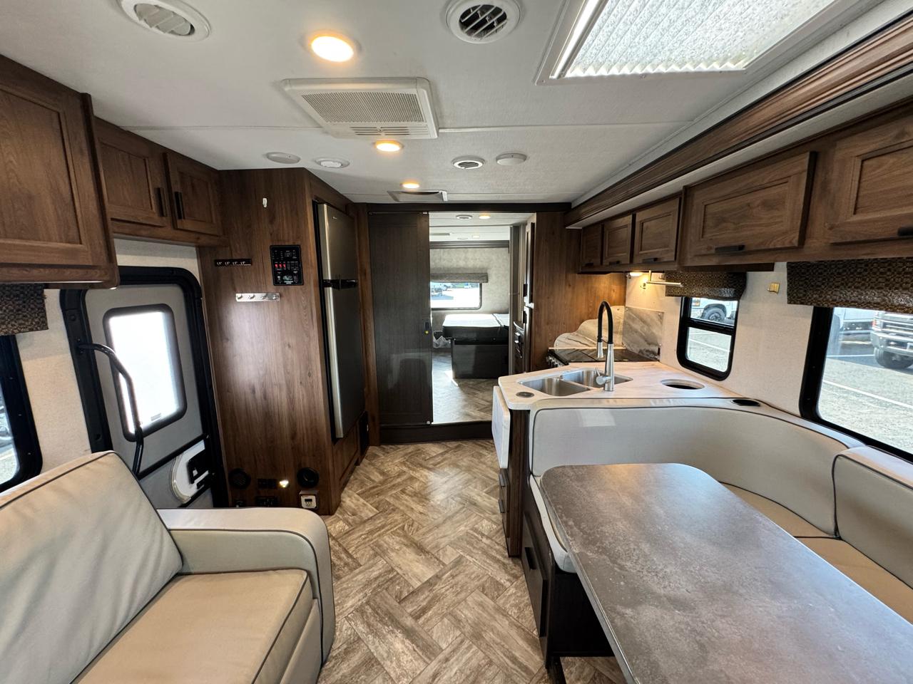Forest River Sunseeker  2021