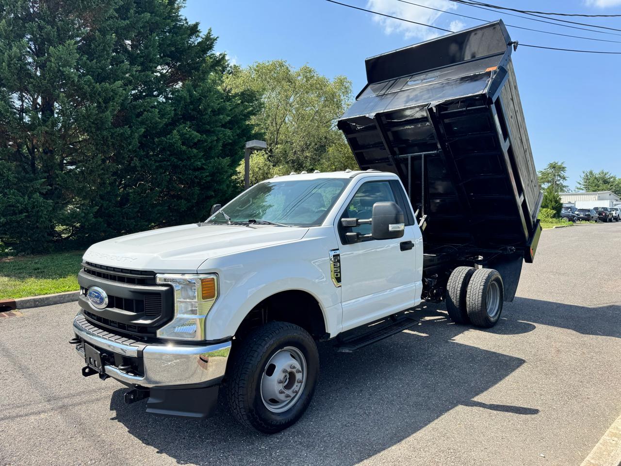 White 2020 Ford F-350 Super Duty Chassis Pickup Truck Four-Wheel Drive 6-Speed Automatic