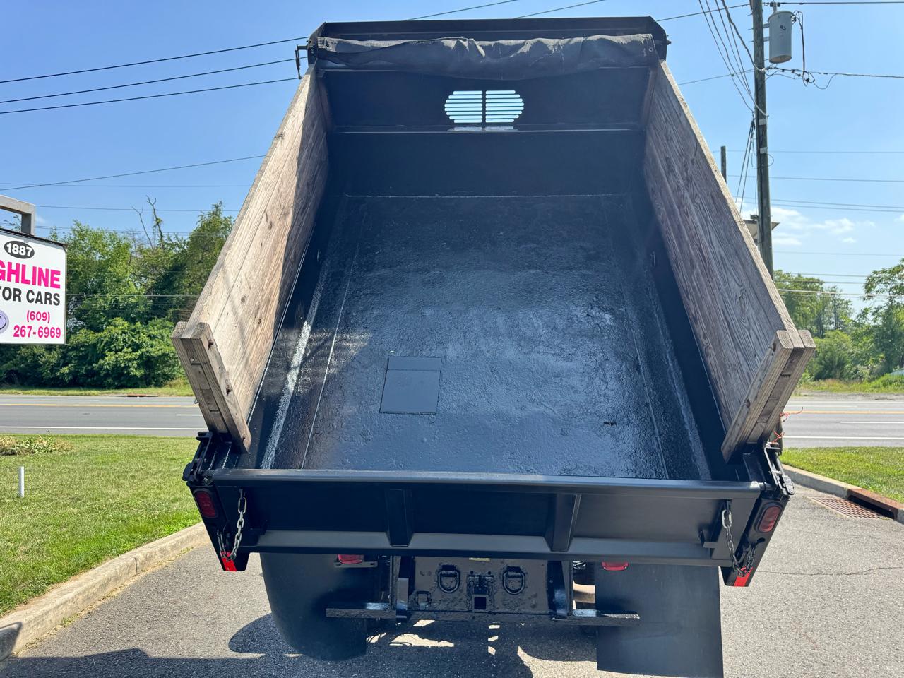 Ford Super Duty F-350 DRW XLT 4WD Reg Cab 145" WB 60" CA 2020