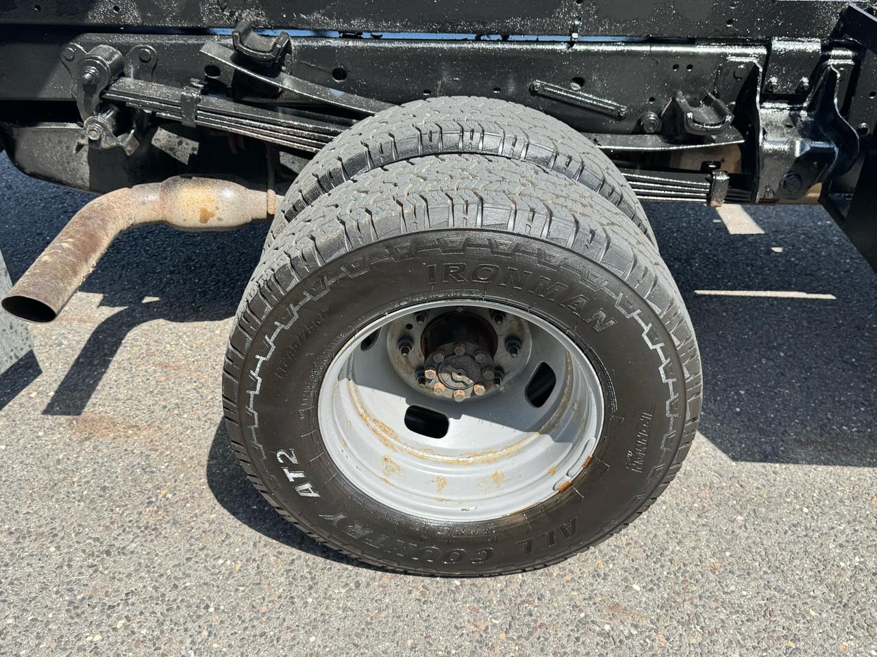Ford Super Duty F-350 DRW XLT 4WD Reg Cab 145" WB 60" CA 2020