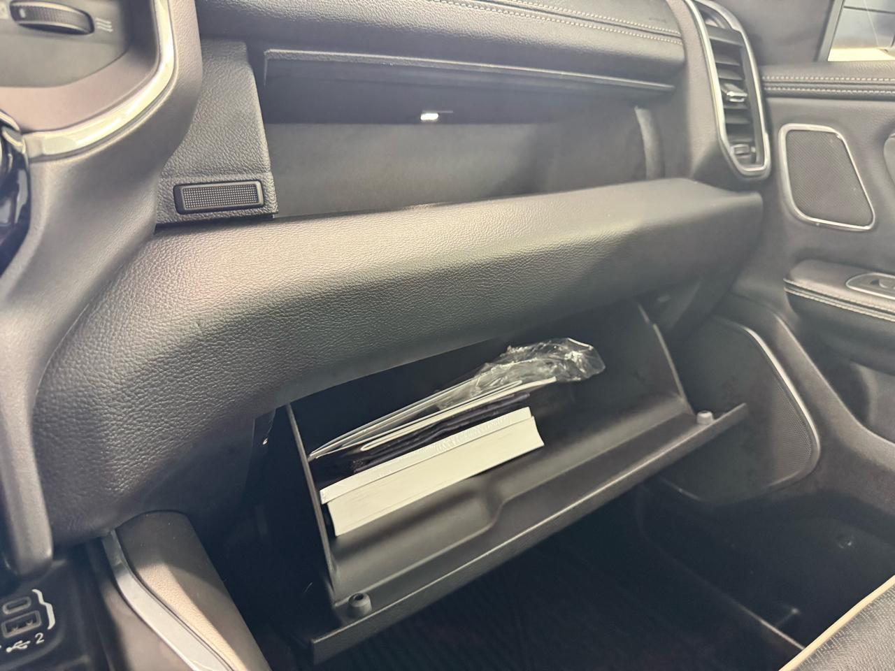 RAM 1500 Laramie 4x4 Crew Cab 5'7" Box 2022