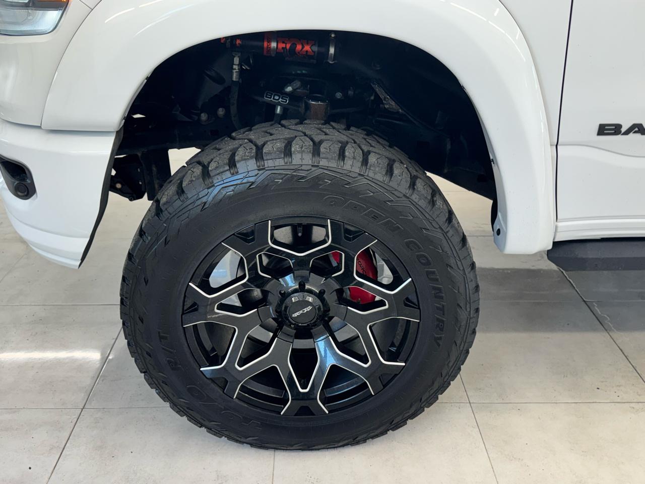 RAM 1500 Laramie 4x4 Crew Cab 5'7" Box 2022
