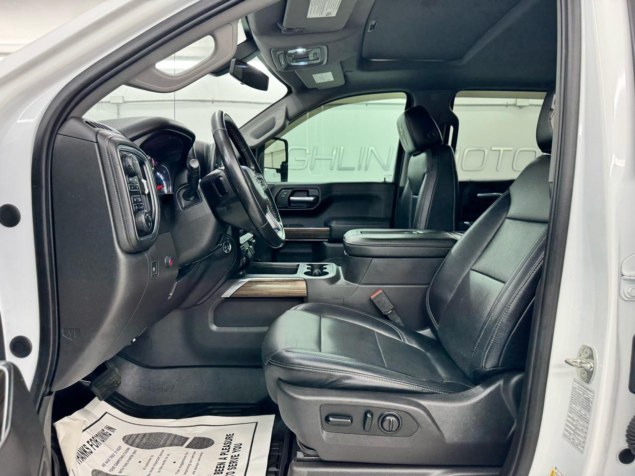 Chevrolet Silverado 1500 4WD Crew Cab 147" RST 2020