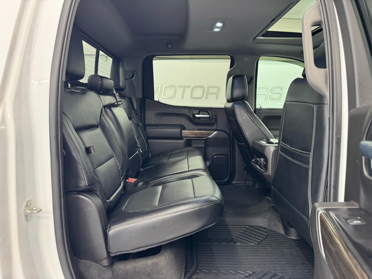 Chevrolet Silverado 1500 4WD Crew Cab 147" RST 2020