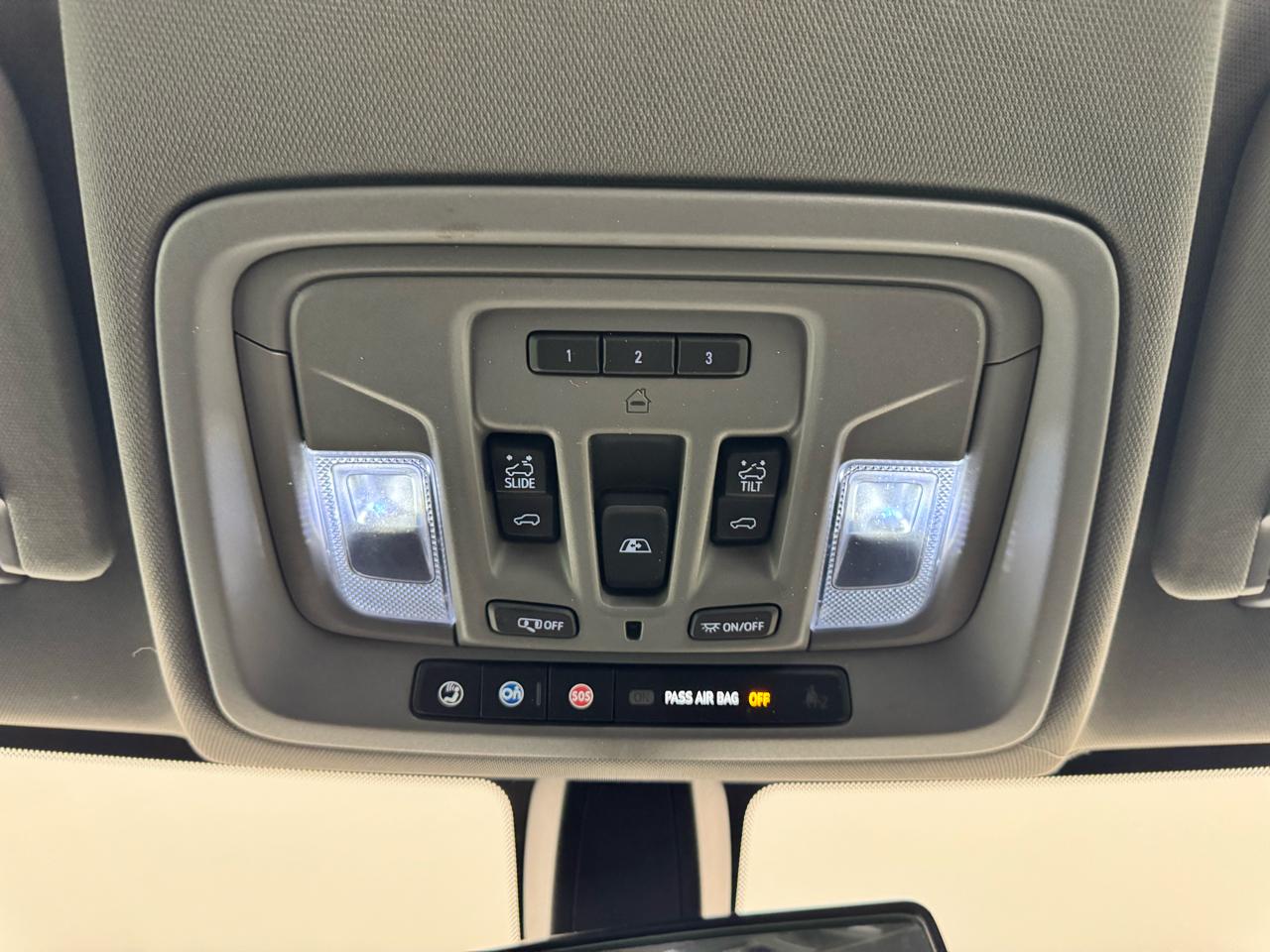 Chevrolet Silverado 1500 4WD Crew Cab 147" RST 2020