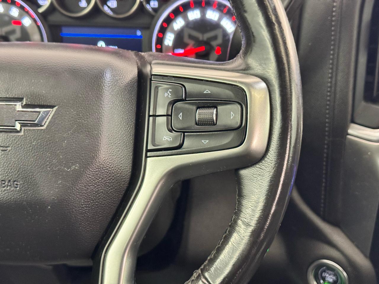 Chevrolet Silverado 1500 4WD Crew Cab 147" RST 2020