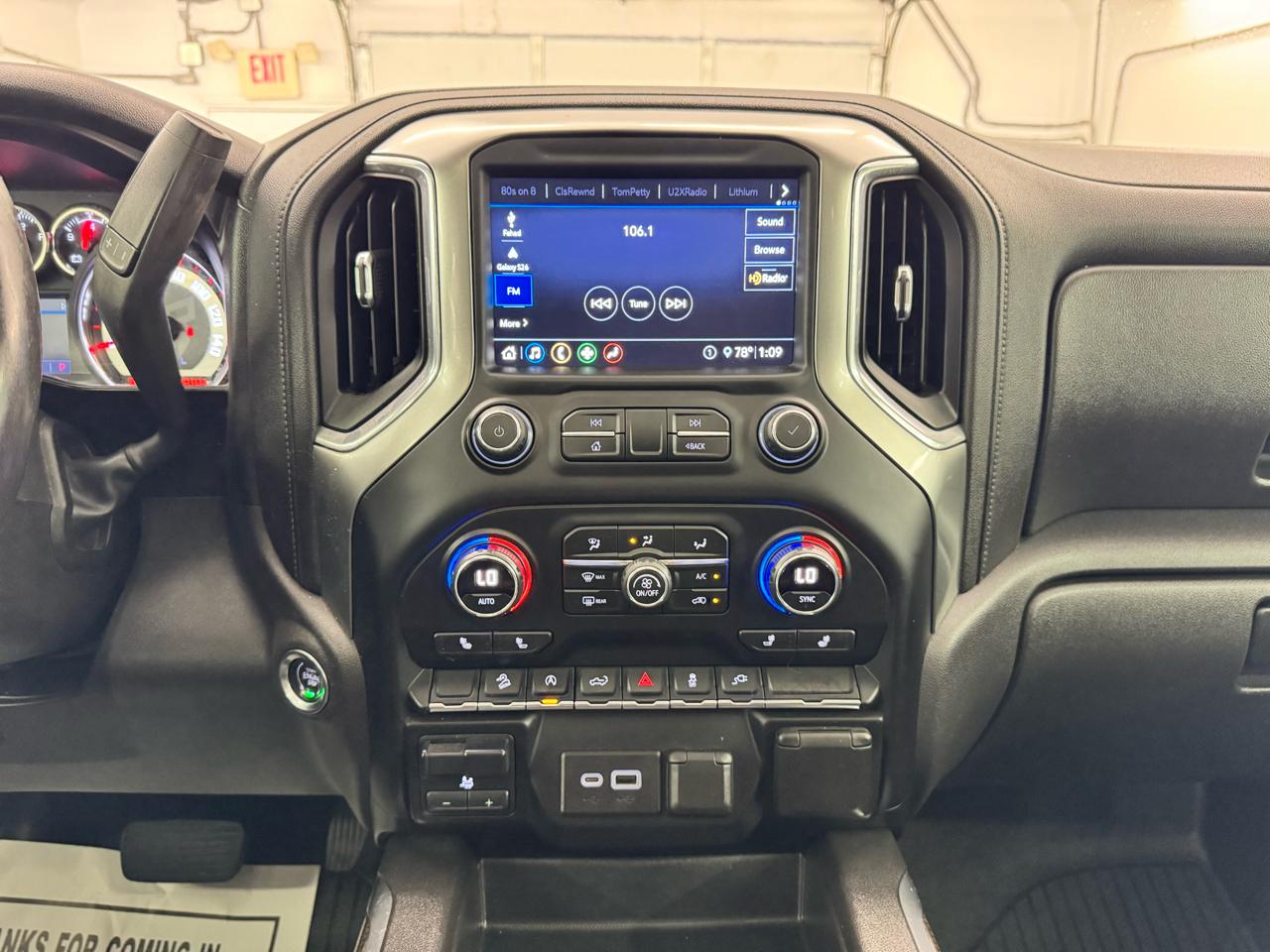 Chevrolet Silverado 1500 4WD Crew Cab 147" RST 2020
