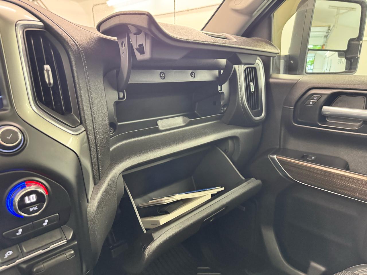 Chevrolet Silverado 1500 4WD Crew Cab 147" RST 2020