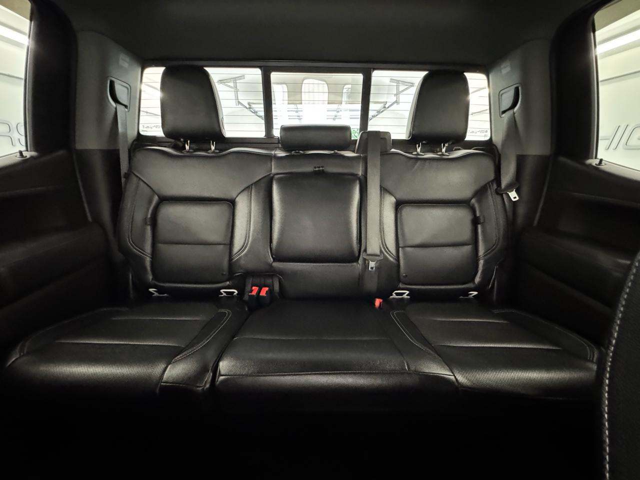 Chevrolet Silverado 1500 4WD Crew Cab 147" RST 2020