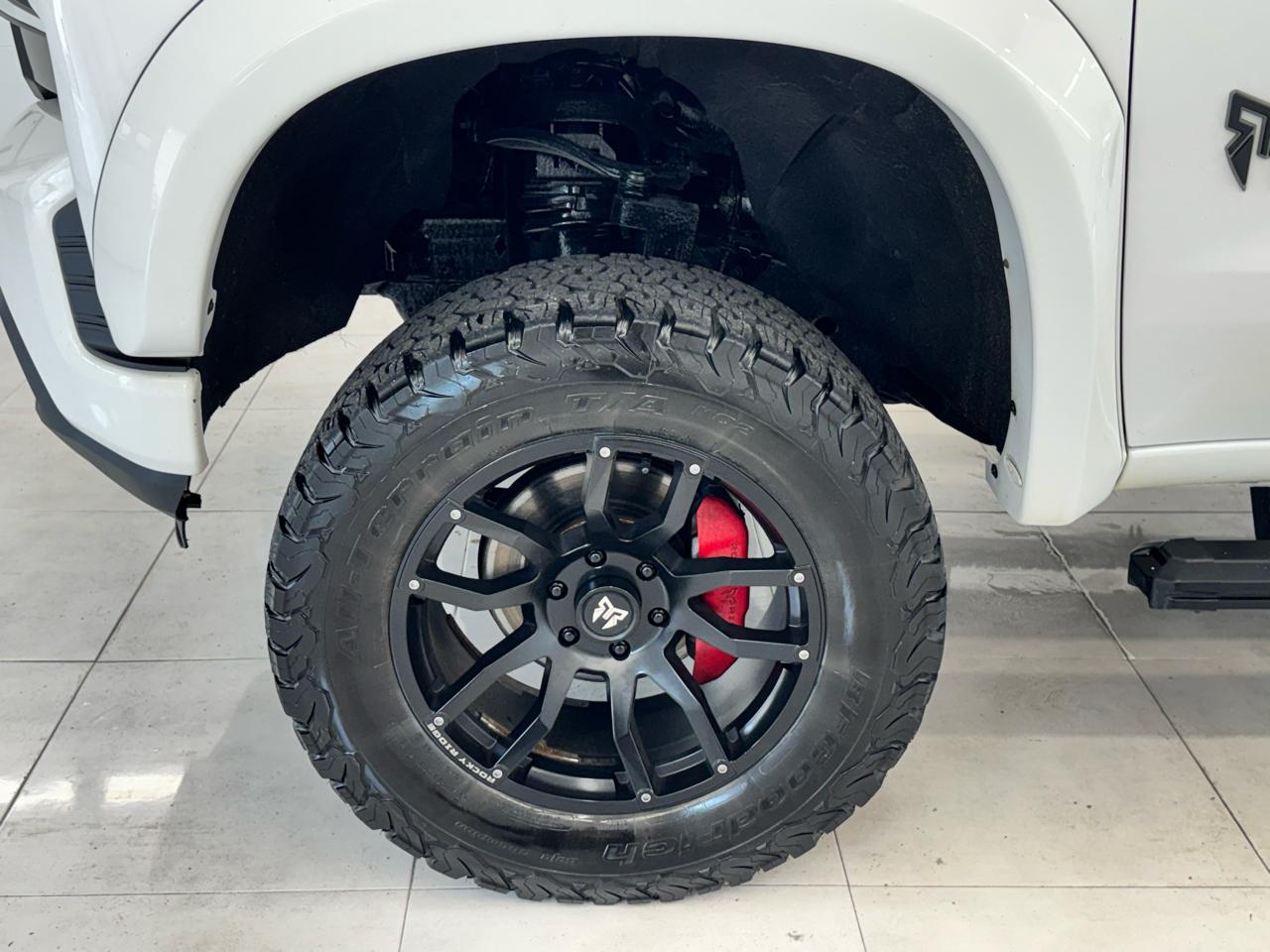 Chevrolet Silverado 1500 4WD Crew Cab 147" RST 2020