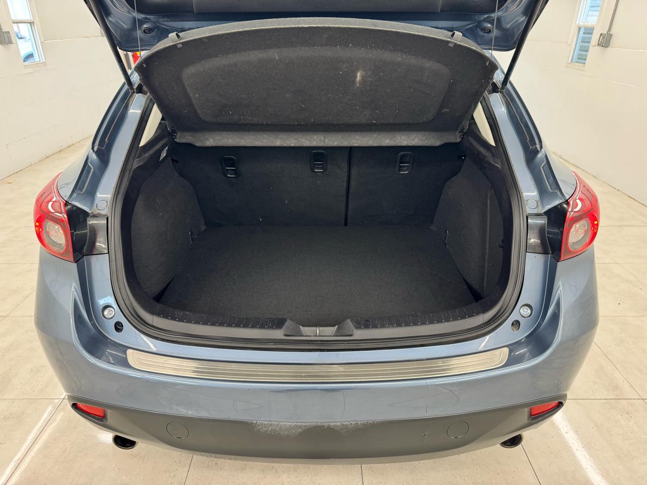 Mazda MAZDA3 5dr HB Auto i Touring 2016