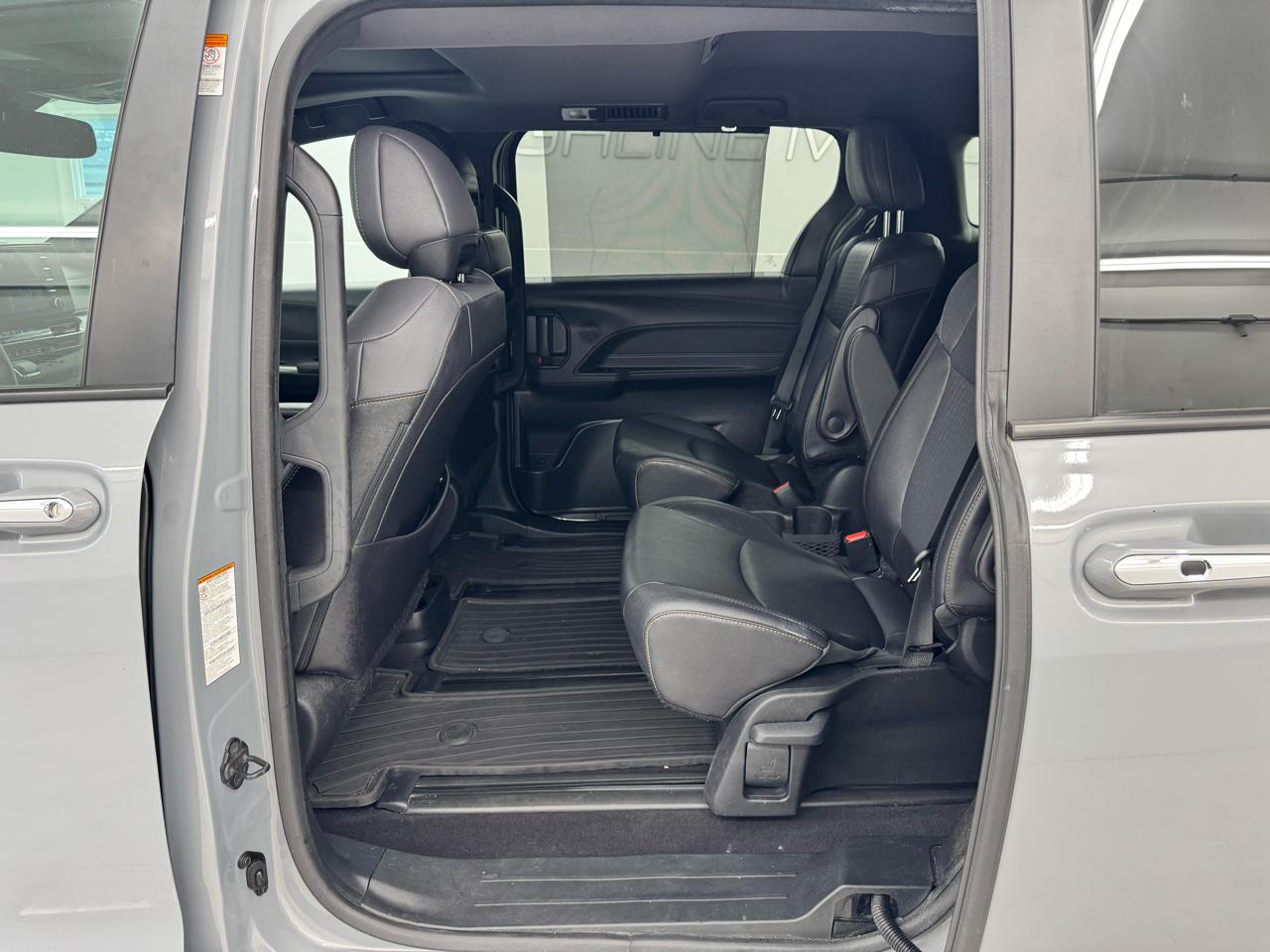 Toyota Sienna XSE 25th Anniversary AWD 7-Passenger (Natl) 2023