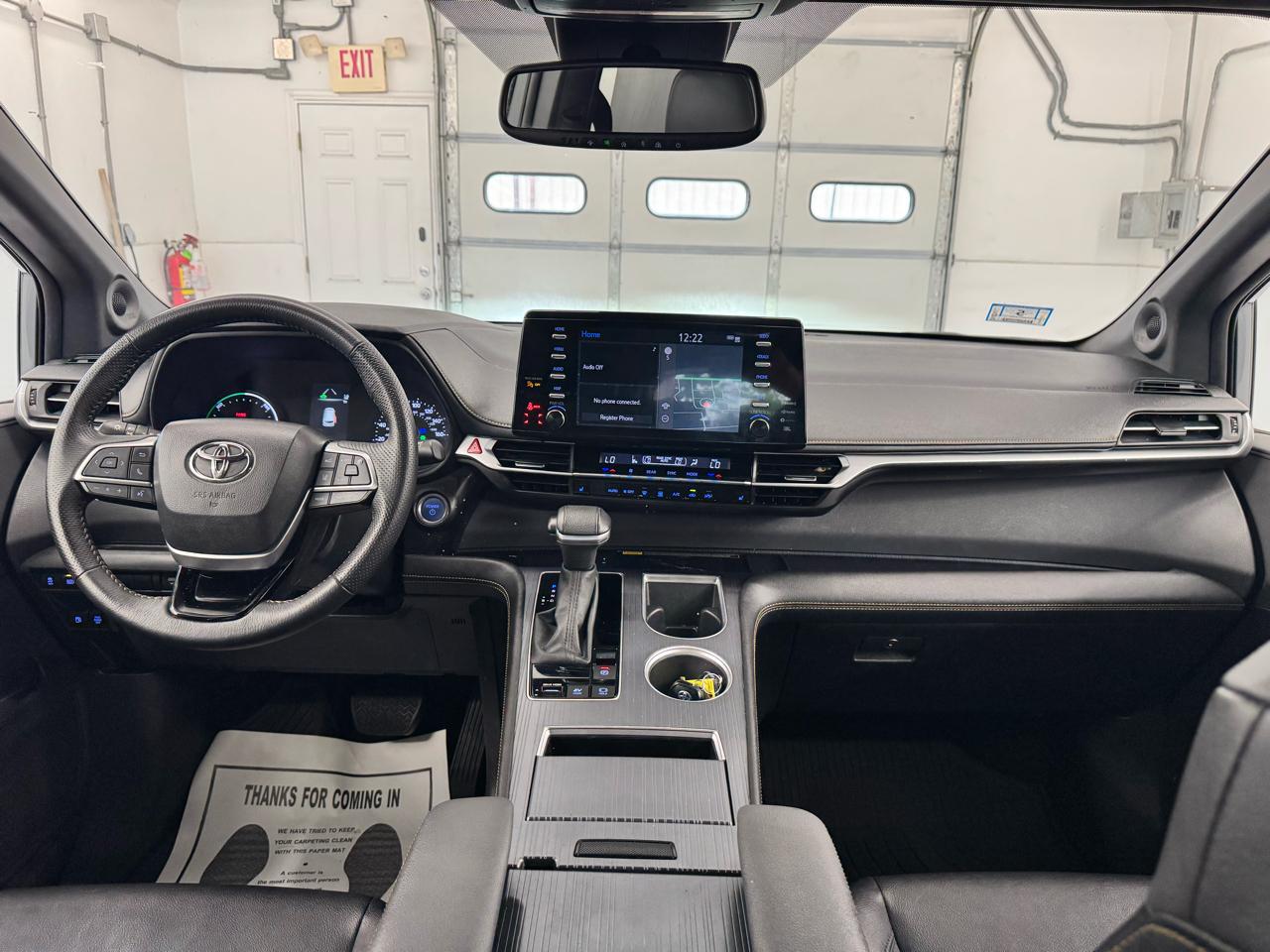 Toyota Sienna XSE 25th Anniversary AWD 7-Passenger (Natl) 2023
