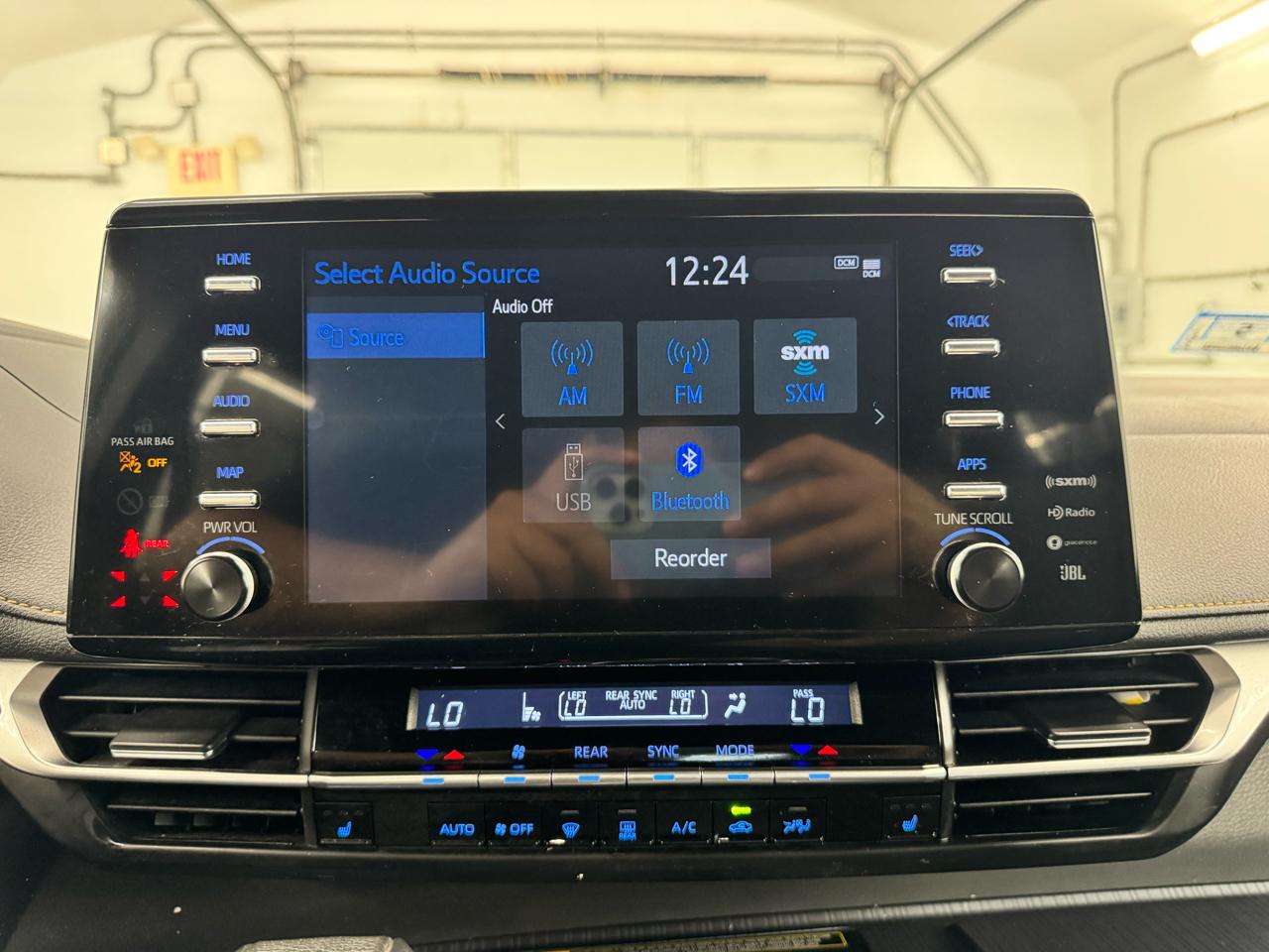 Toyota Sienna XSE 25th Anniversary AWD 7-Passenger (Natl) 2023
