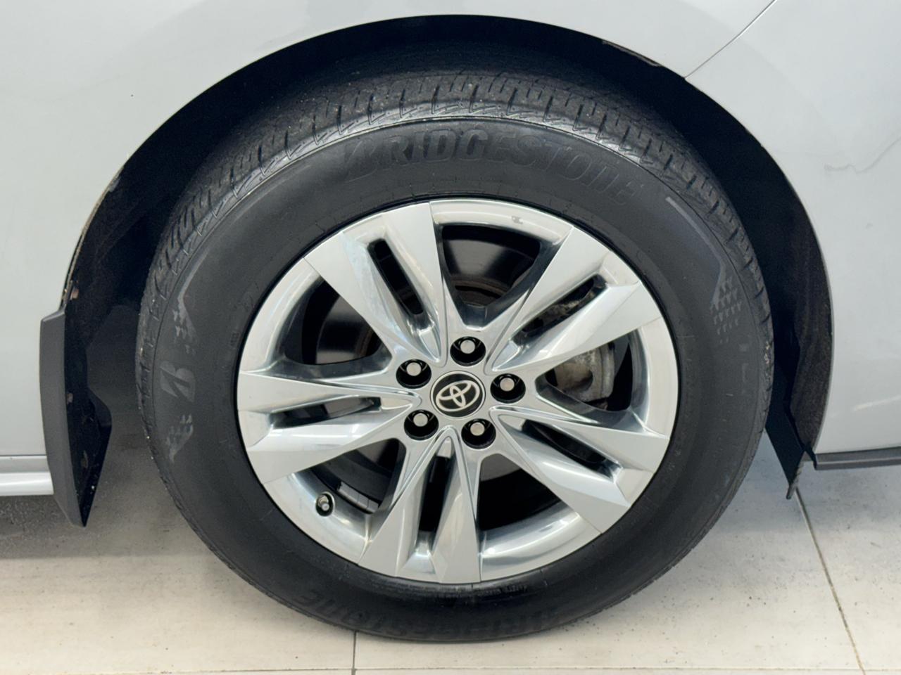 Toyota Sienna XSE 25th Anniversary AWD 7-Passenger (Natl) 2023