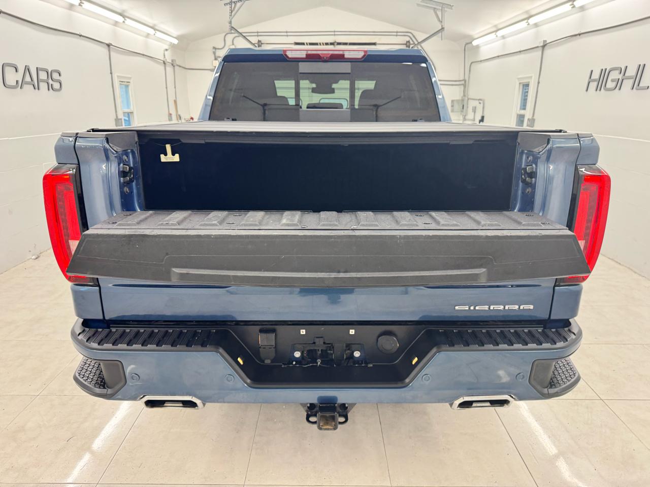 GMC Sierra 1500 4WD Crew Cab 147" Denali 2025