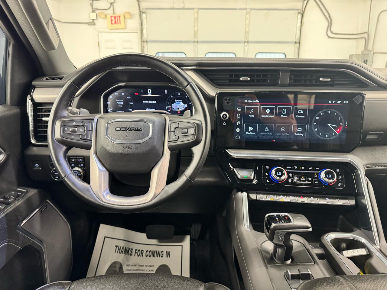 GMC Sierra 1500 4WD Crew Cab 147" Denali 2025